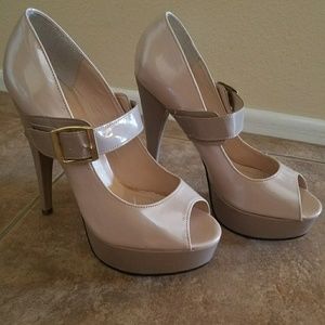 Steve Madden: Platform heels